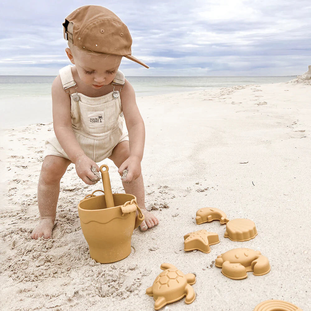 Playground Silicone 8pc Bucket & Spade Set - Sunshine