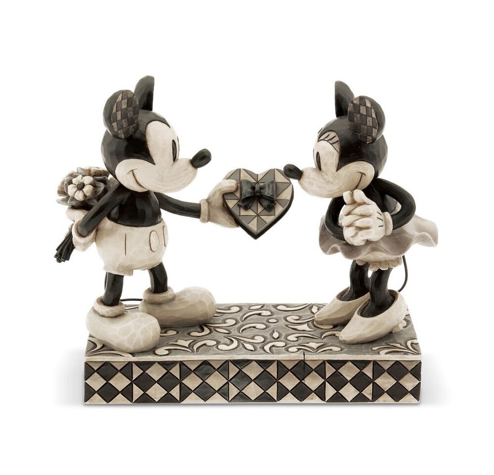 Jim Shore Disney Traditions Mickey & Minnie Real Sweetheart
