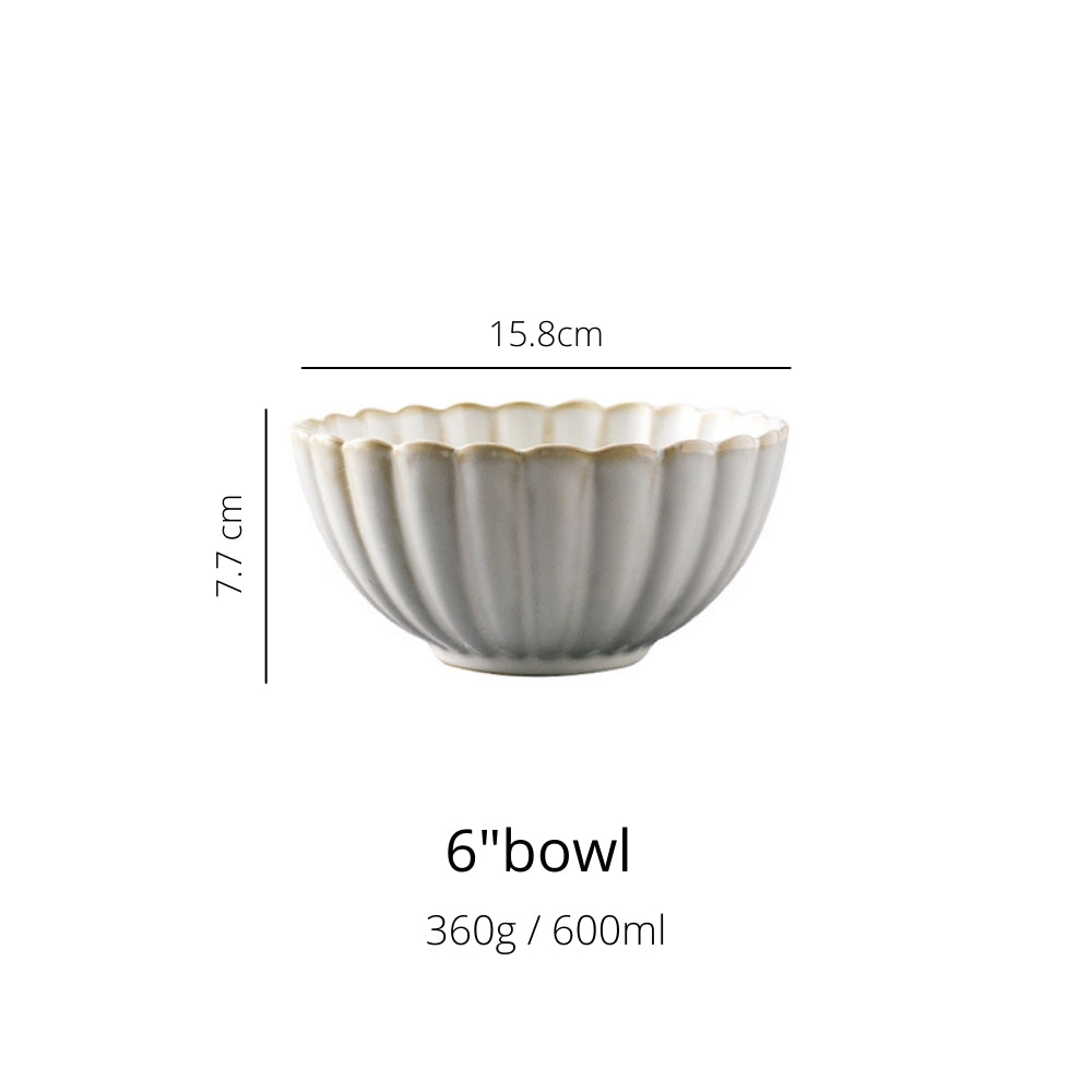 Porcelain Rinka Chrysanthemum White Bowl (Set of 2)
