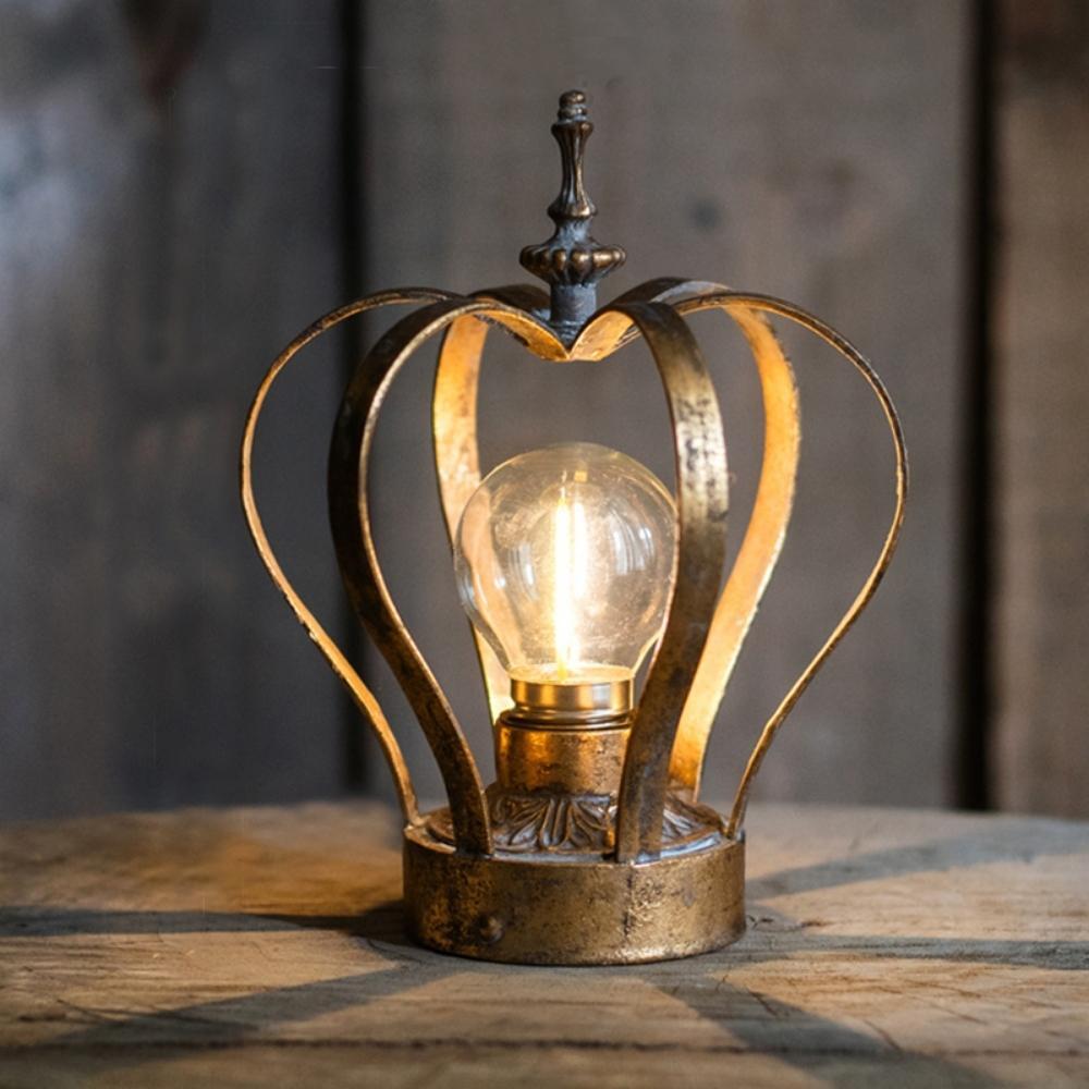 Vintage Gold Metal Crown Table Lamp