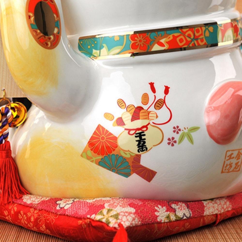 Maneki-Neko Golden Business Success 35cm Lucky Cat