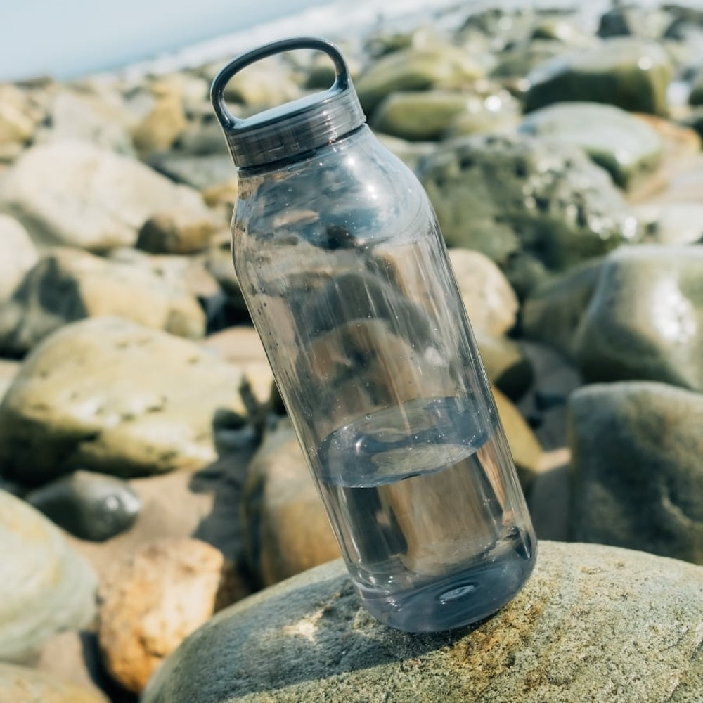 Kinto Water Bottle 950ml Smoke