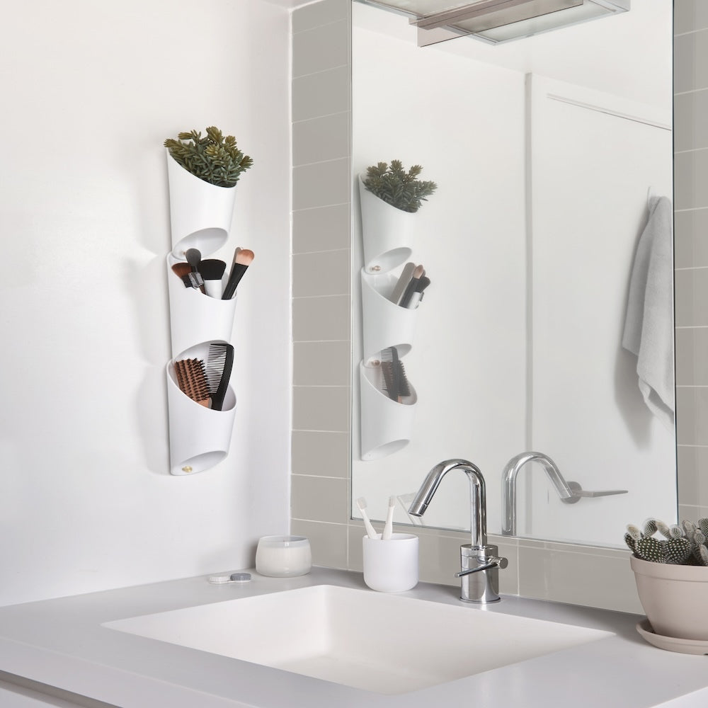 UMBRA Floralink Wall Vessel White