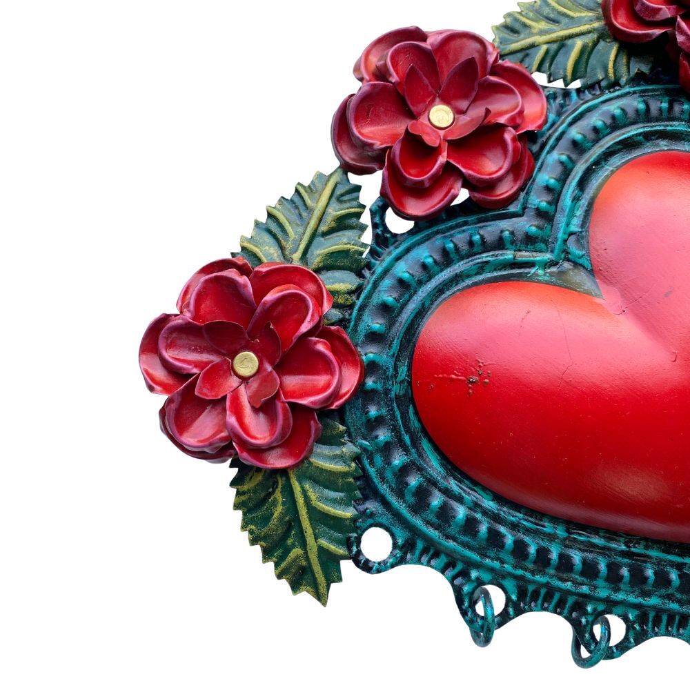 Corazon Tassel Mexican Folk Art Tin Heart 21cm