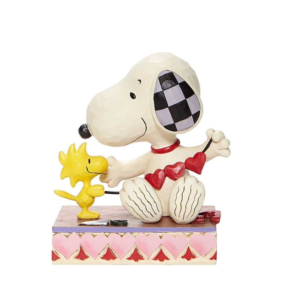 Peanuts by Jim Shore Snoopy with Stringing Hearts Garland