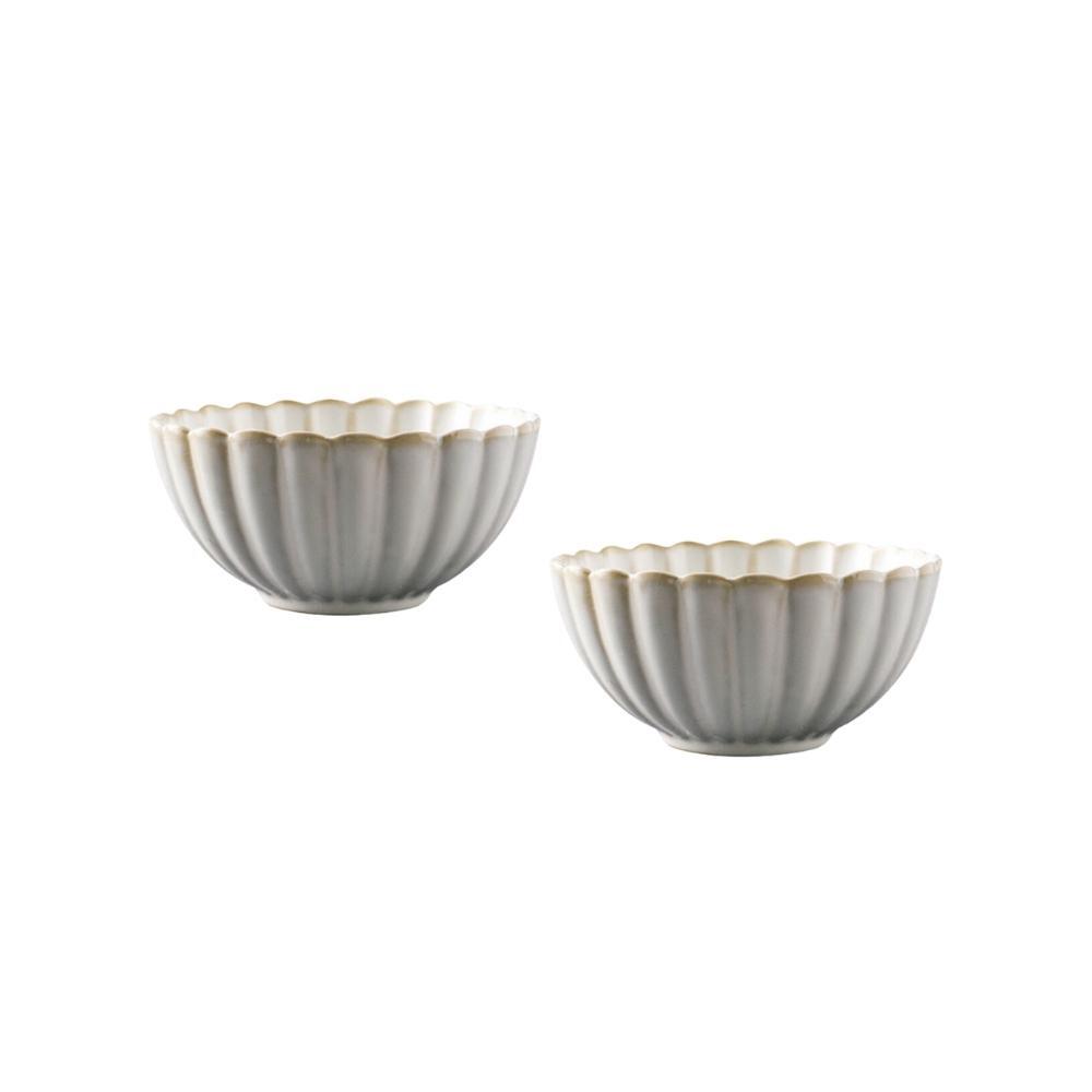 Porcelain Rinka Chrysanthemum White Bowl (Set of 2)