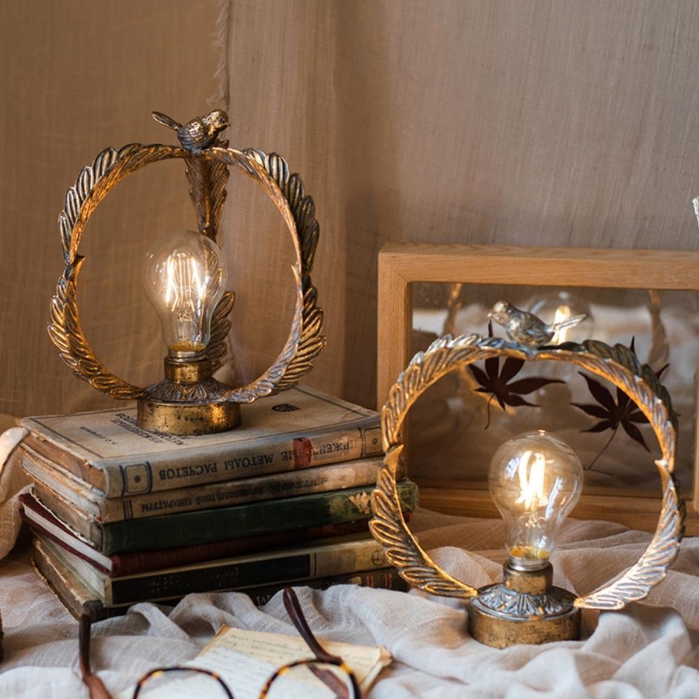 Vintage Gold Metal Bird Wreath Table Lamp