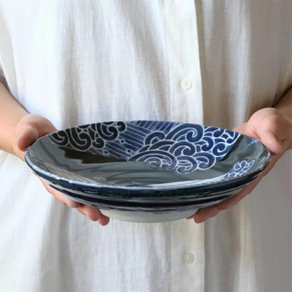 Minorutouki White Waves Whale Deep Plate 22cm