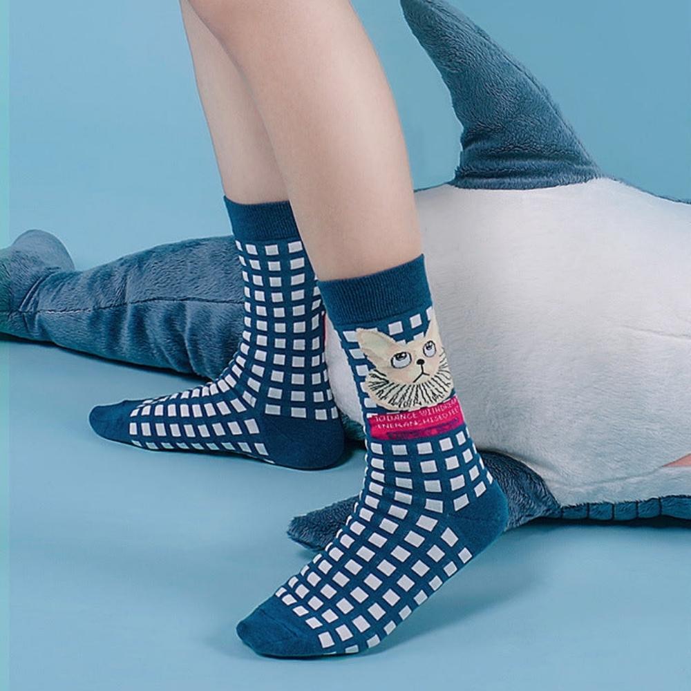 Vintage Cat in a Ruff Collar Crew Socks