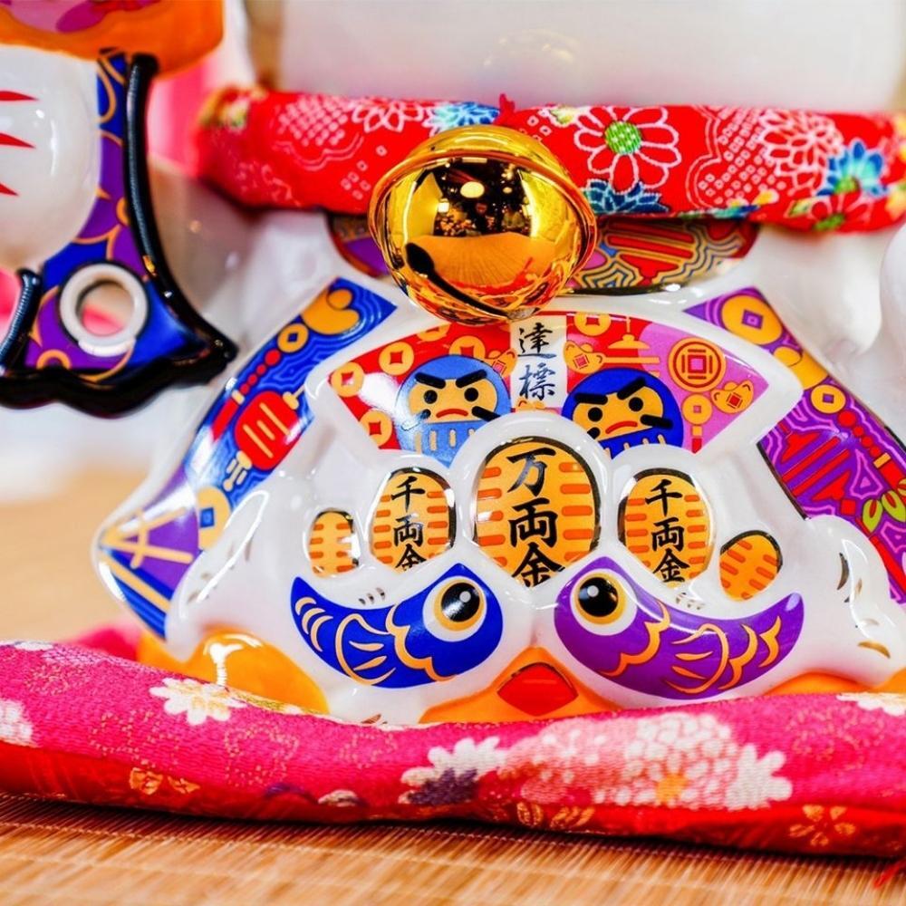 Maneki-Neko Bring in Wealth Ornament 28cm Lucky Cat