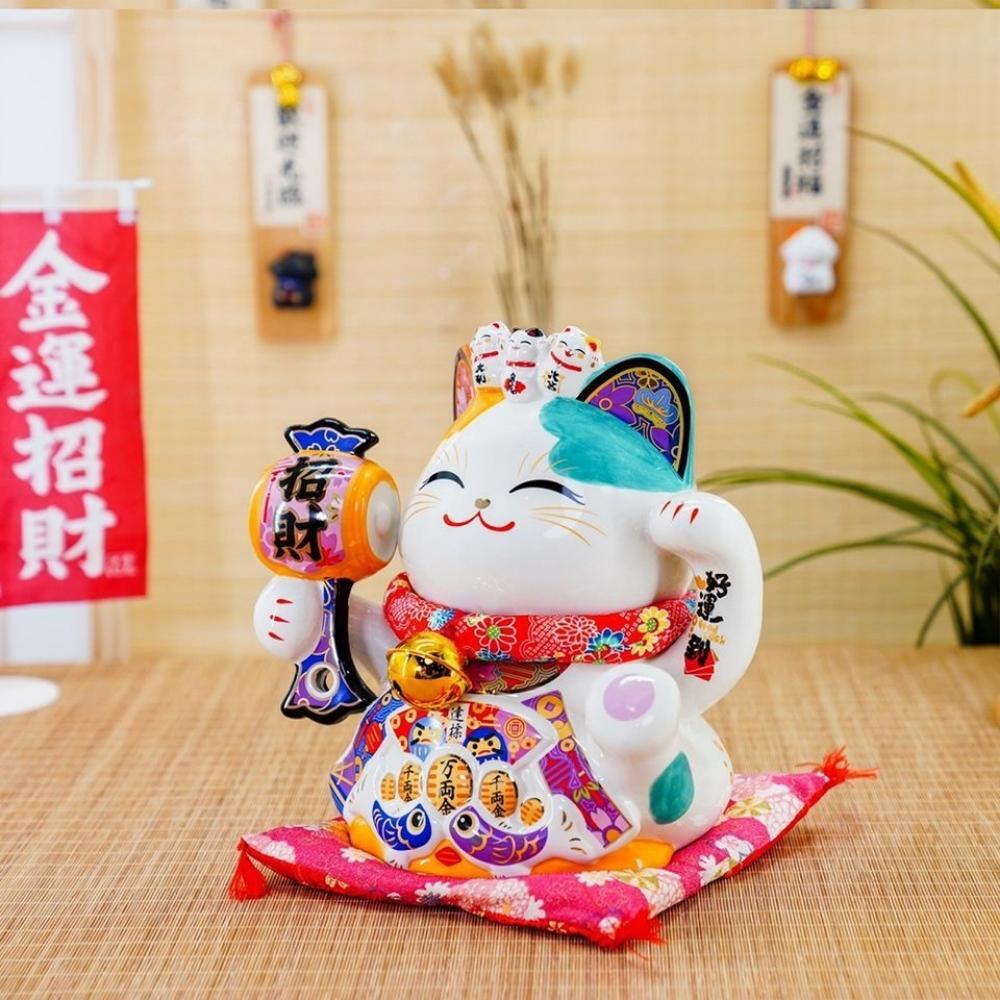 Maneki-Neko Bring in Wealth Ornament 28cm Lucky Cat