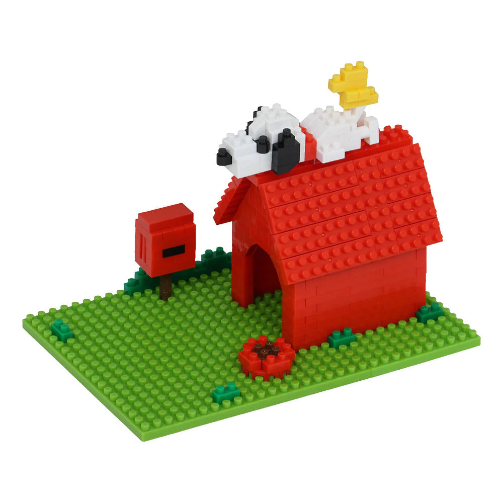 Nanoblock NBH_228 Peanuts Snoopy House